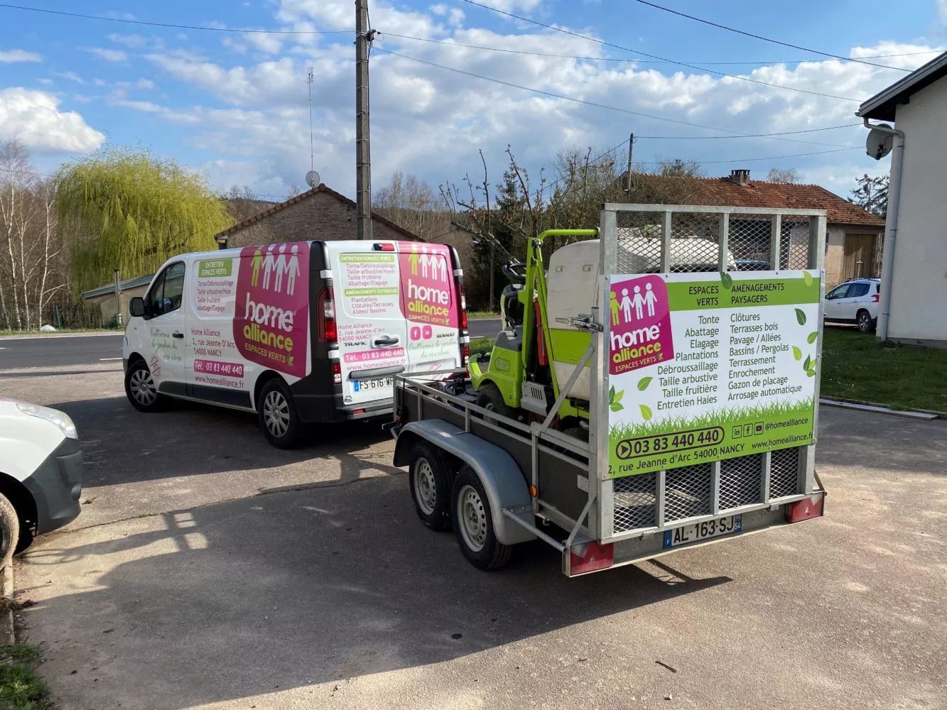 Camionnette et remorque Home Alliance